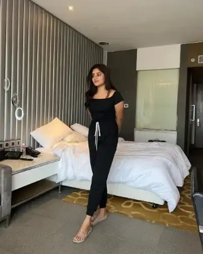 Call Girls Kasganj Cash On Delivery